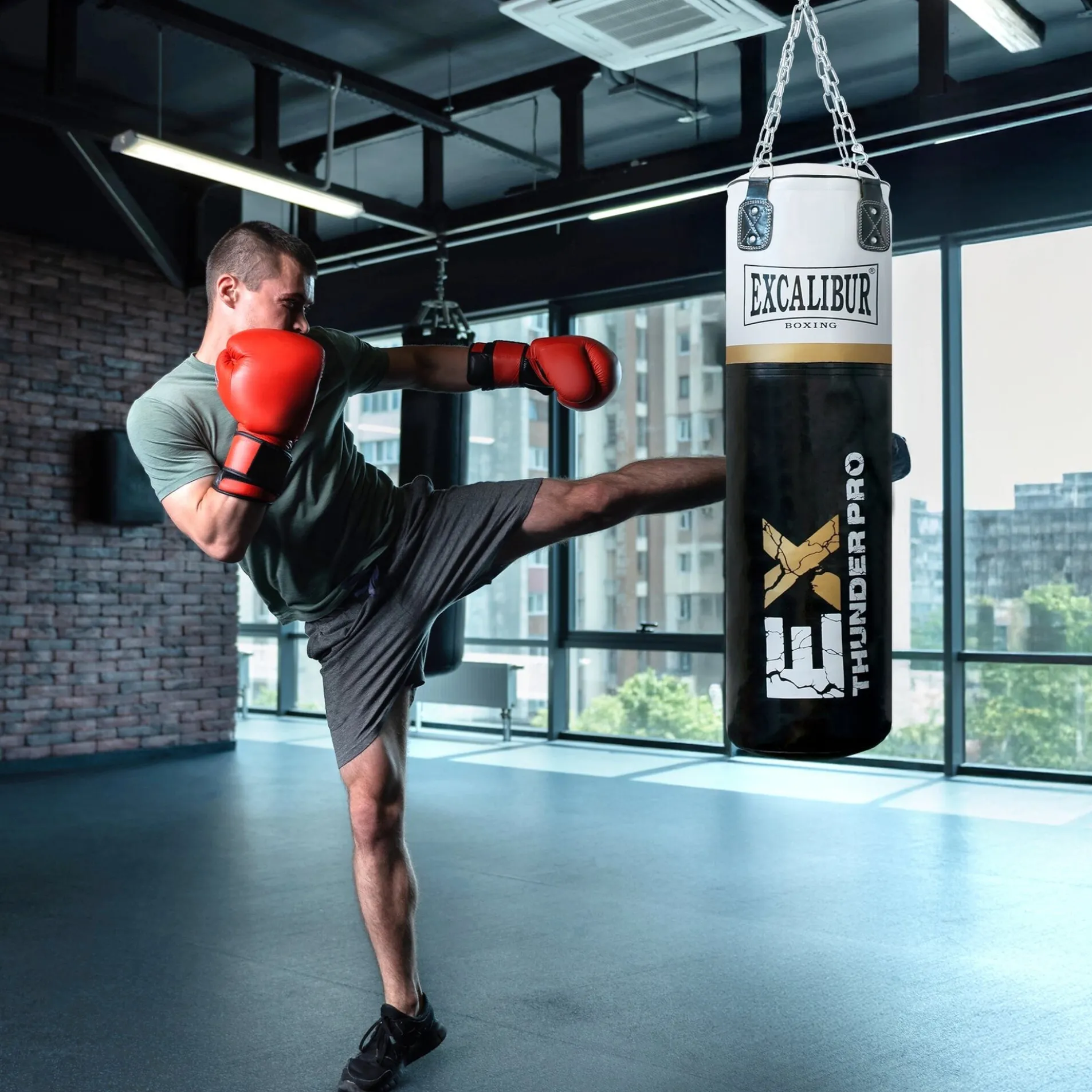 Boxsack THUNDER PRO aus Kunstleder 120 cm