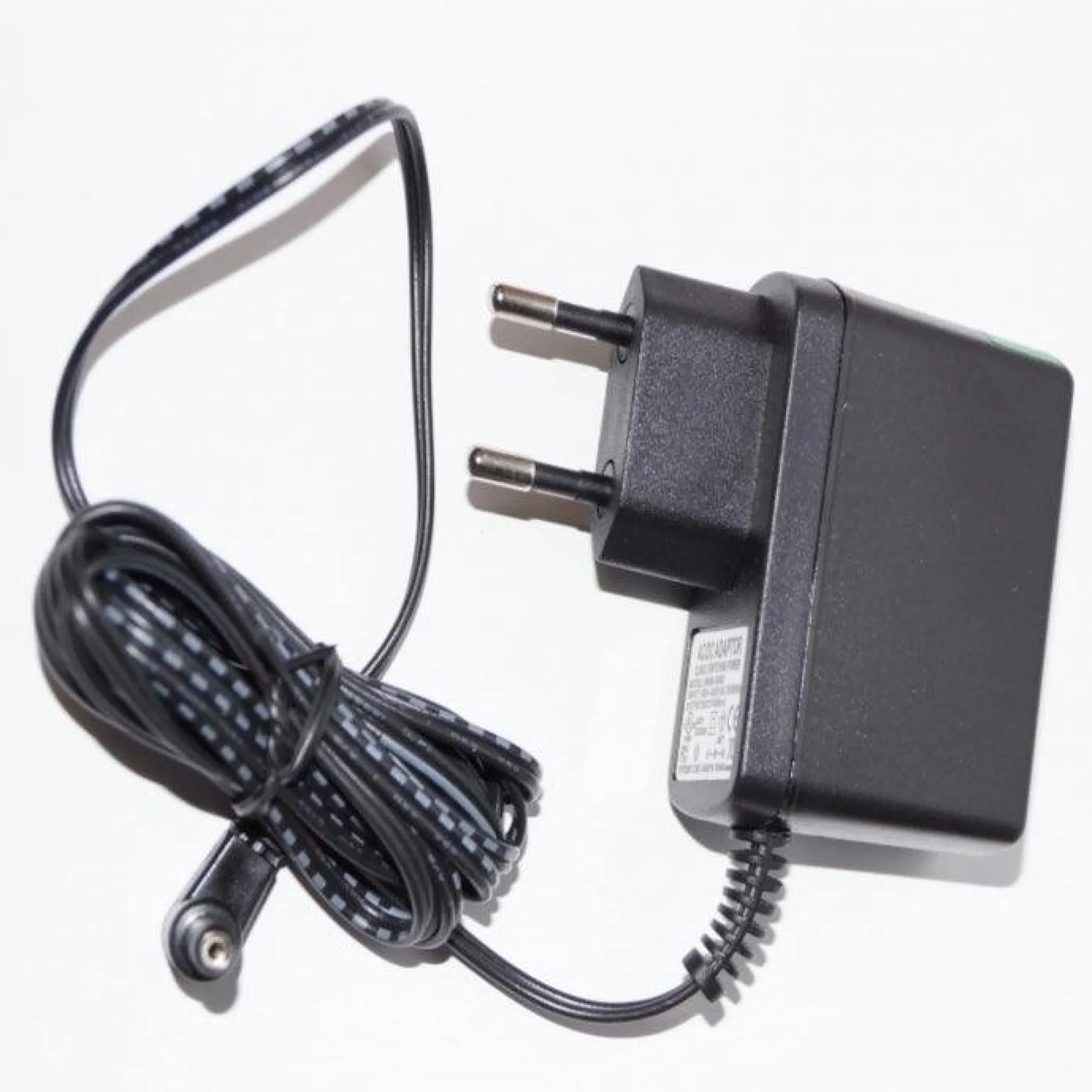 Netzteil Universal 9V für Fitnessgeräte