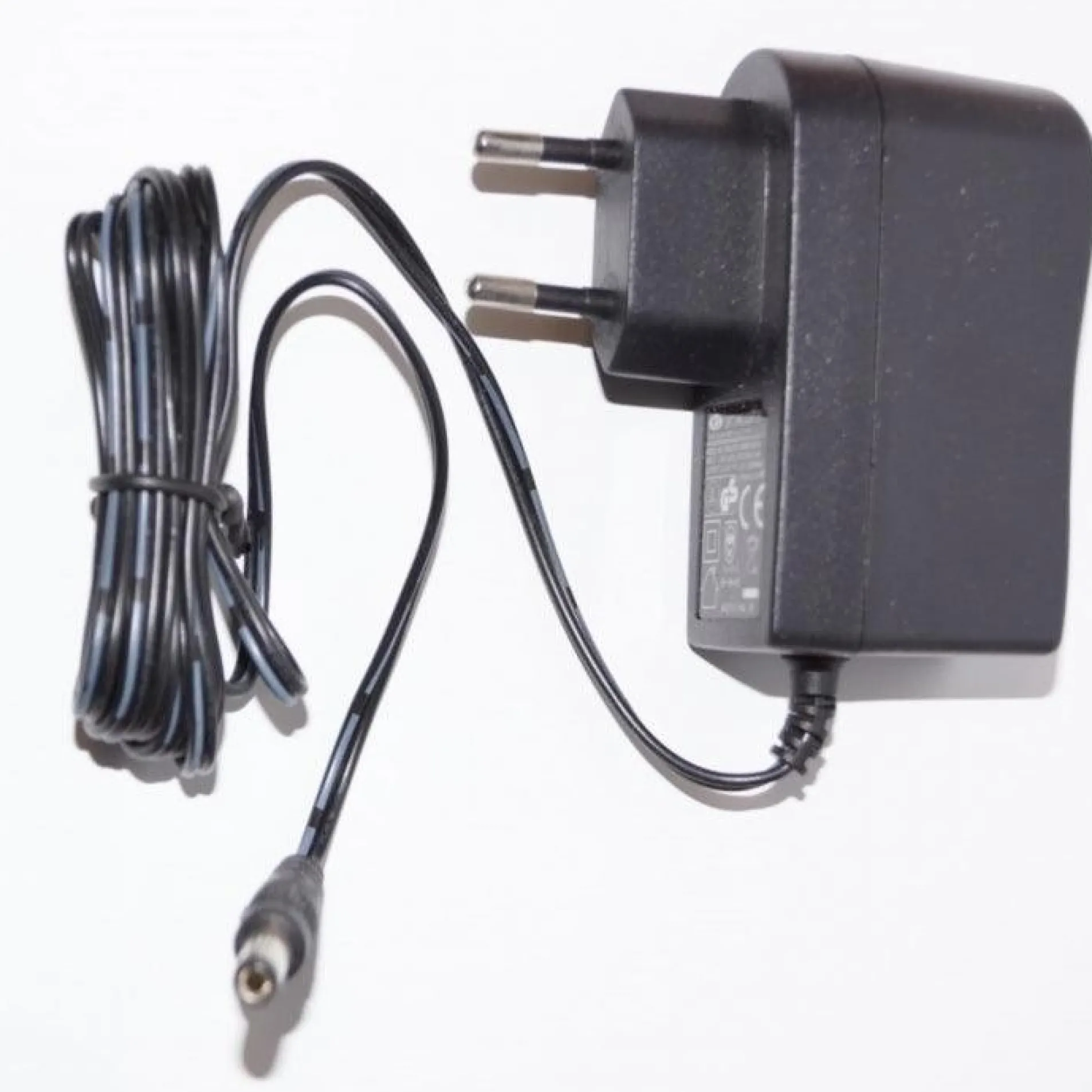 Netzteil Universal 9V für Fitnessgeräte
